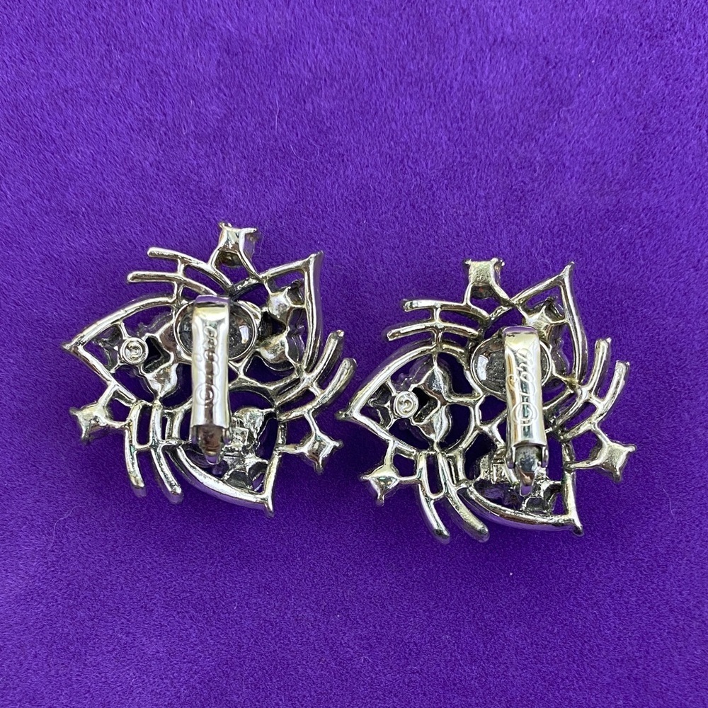 💛 Vintage Coro Aurora Borealis Crystal Clip On Earrings | Floral Design - Picture 3 of 5